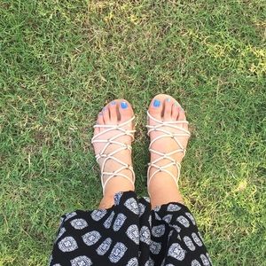 Classy/casual nude sandals